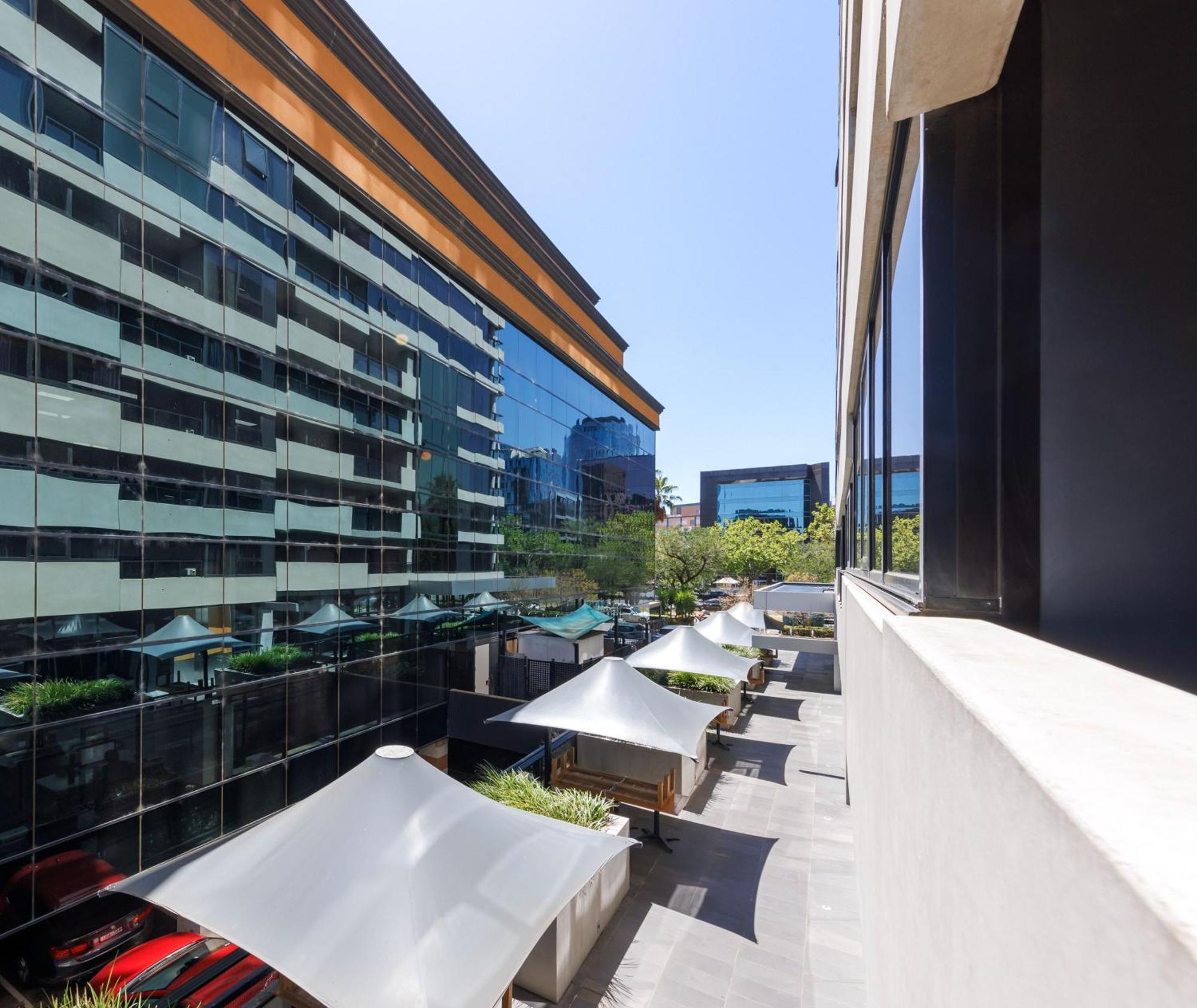 Oaks Melbourne St Kilda Road Hotel Экстерьер фото