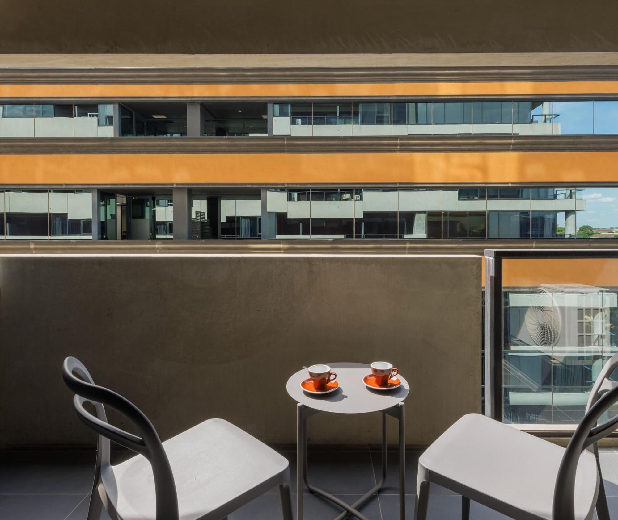 Oaks Melbourne St Kilda Road Hotel Экстерьер фото