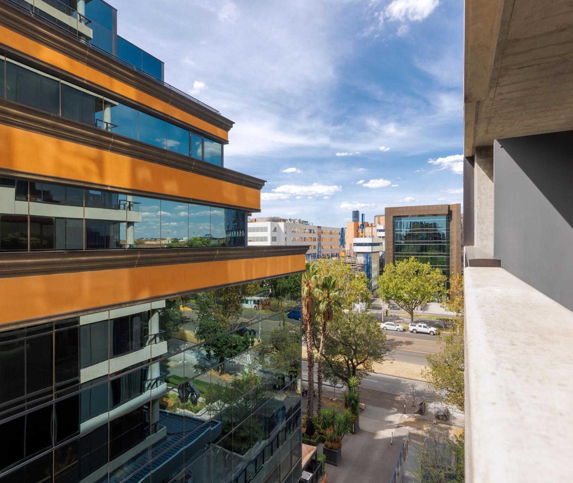 Oaks Melbourne St Kilda Road Hotel Экстерьер фото